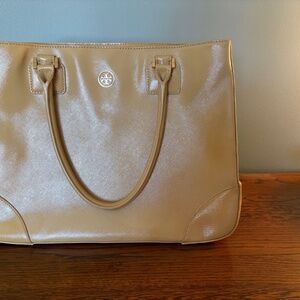 Tory Burch Buttery Tan Patent Leather Tote — Classic Work Bag
